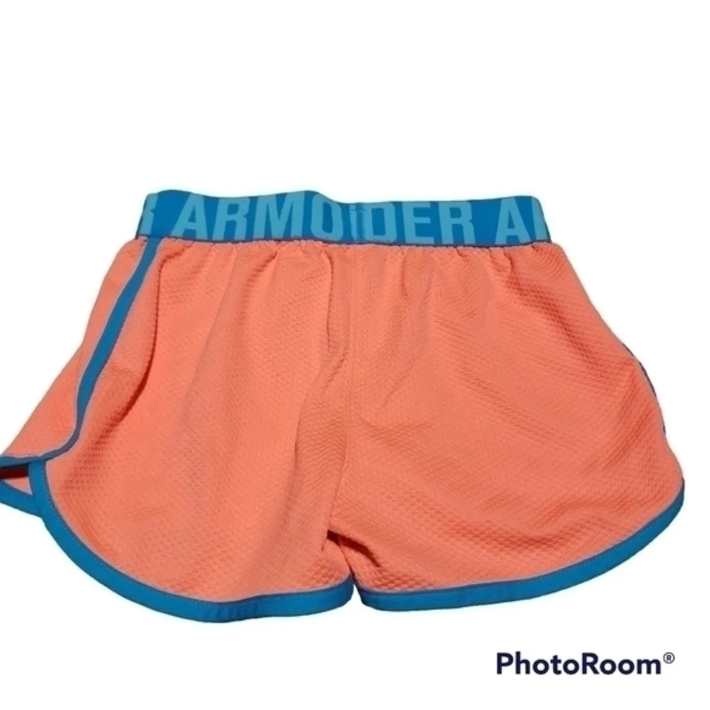 𝅺Under armour youth shorts‎